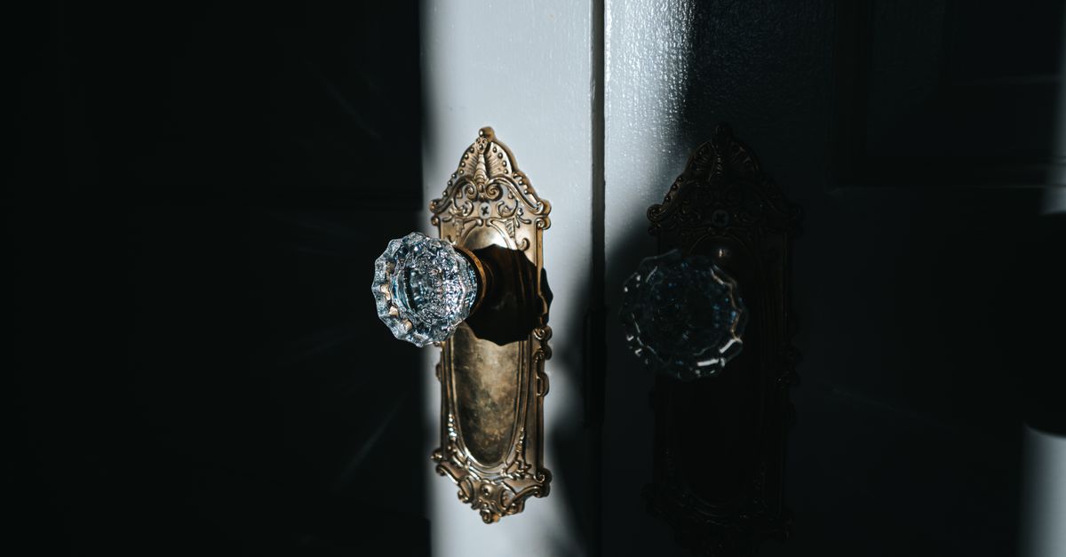 Our Full Range of Knob Lock and Door Hardware Services — Springfield Ave Locksmith